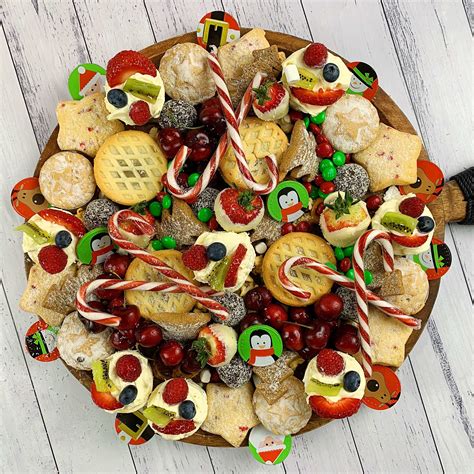 How to style the perfect Christmas dessert platter - Stuff Mums Like