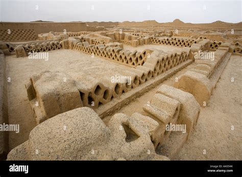 The Chan Chan ruins in Northern Peru Stock Photo - Alamy