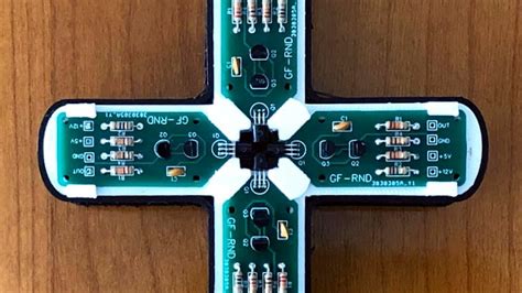 A 4-bit Random Number Generator | Hackaday