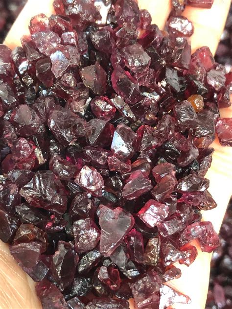 NATURAL Red Garnet Crystal Mineral Specimen / QUARTZ Crystal | Etsy