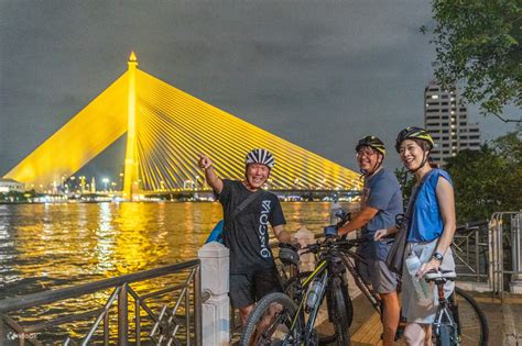 Bangkok Night Biking Tour - Klook