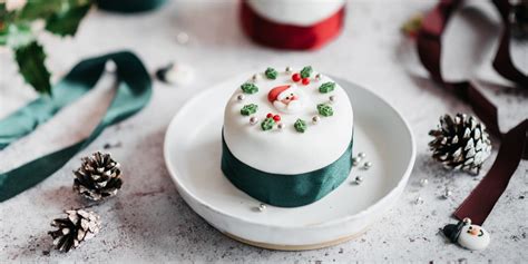 Mini Christmas Cake Recipe | How to Make Mini Christmas Cakes