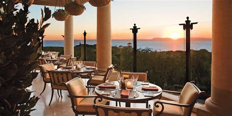 $39 – Pelican Hill: Dining for 2 with Ocean Views & Valet | Travelzoo