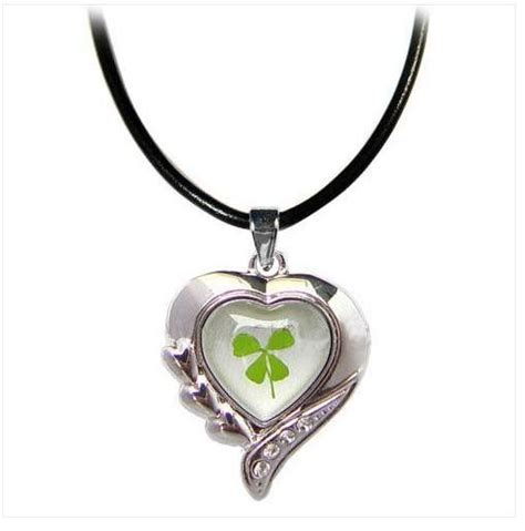 4 Four Leaf Clover Necklace Shamrock Irish by alfrescouniquegroup, $35.00 Four Leaf Clover ...