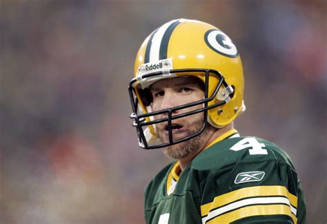 Look: Brett Favre Has Landed A New Job In Football - The Spun