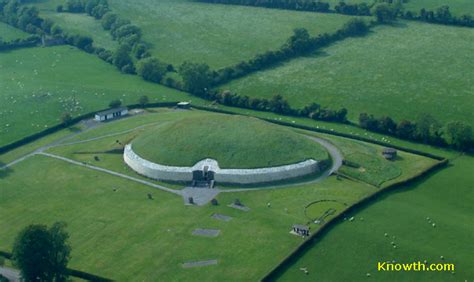 Newgrange and Knowth, Boyne Valley - Aerial Images