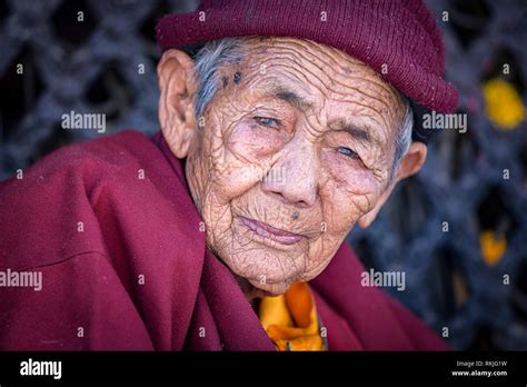 Buddhist nun kathmandu nepal hi-res stock photography and images - Alamy