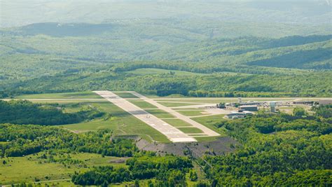 Hanna announces $117000 grant for Greater Binghamton Airport - Press ...