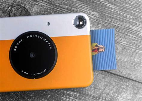 Kodak Printomatic Instant Camera Lets You Print & Shoot At The Same ...