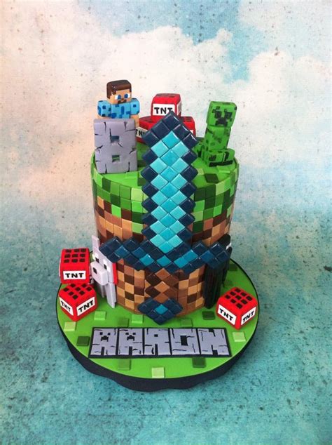 minecraft sword cake | robyn loves cake