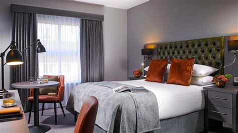 Shannon Springs Hotel | Hotels Near Shannon Airport | 4* Hotel