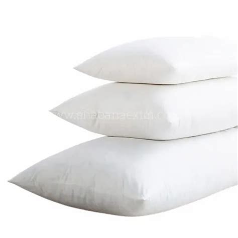 White Plain Non Woven Polyester Square Pillow Filler, For Hotel at Rs ...