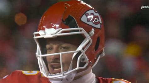 NFL fans spot incredible optical illusion in Chiefs star Patrick ...