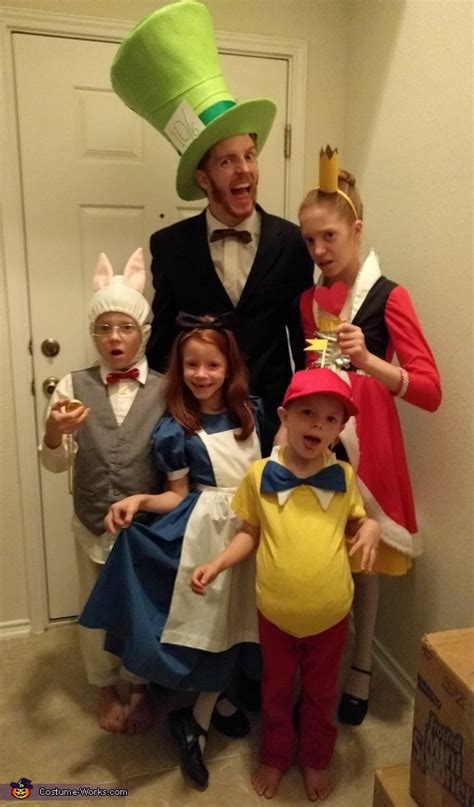 Creative DIY Alice in Wonderland Family Costume | DIY Costumes Under $45