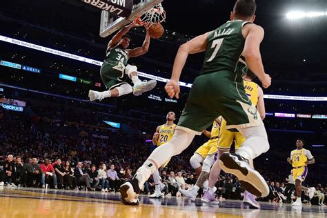 Giannis Antetokounmpo's Ridiculous Dunk Is Going Viral - Fastbreak on ...