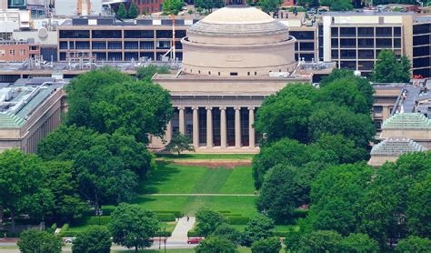 How to Get Into MIT: Insider Tips and Admissions Secrets