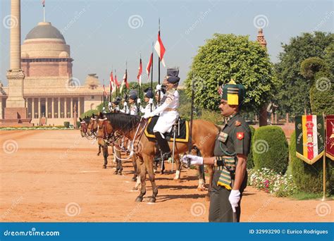 Change of Guard Ceremony at India President Palace Editorial Image - Image of india, lance: 32993290