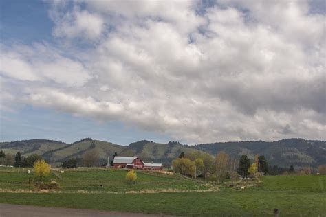 Mount Hood National Scenic Byway | Odell, Oregon | Wayne Hsieh | Flickr