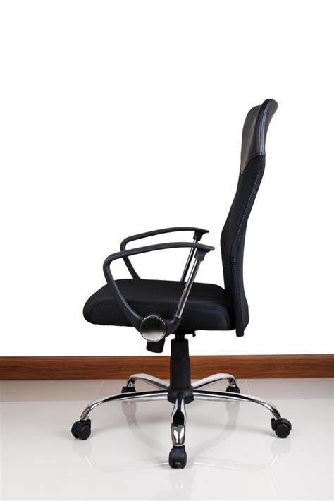 Modern office chair 11044641 Stock Photo at Vecteezy