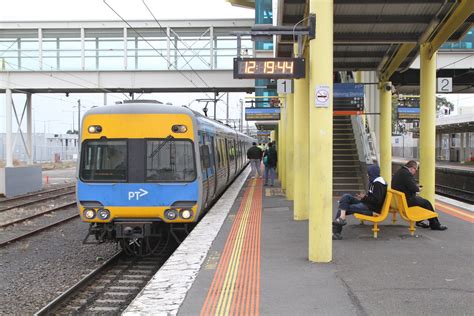 Alstom Comeng arrives into Dandenong station on a down Cranbourne service - Wongm's Rail Gallery