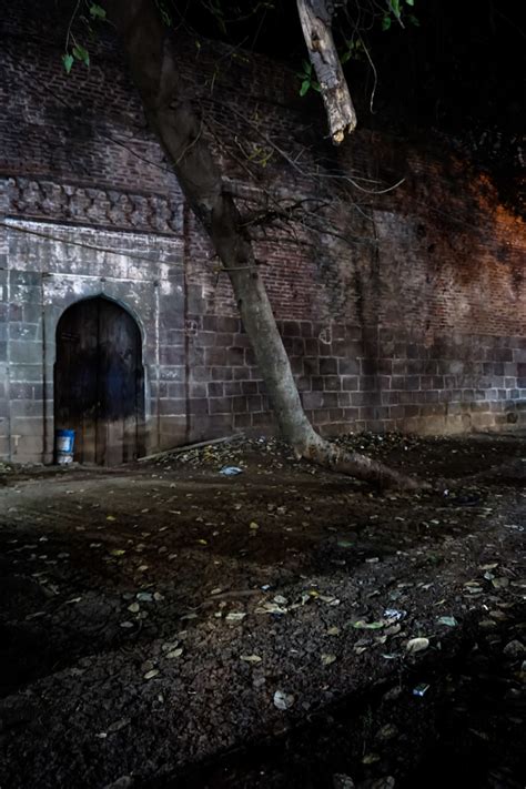 India's Haunted Shaniwar Wada Fort, Pune - Amy's Crypt