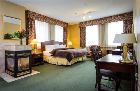 Rooms and Rates | Peterborough Inn & Suites hotel in peterborough