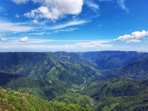 Laitlum Canyon, Meghalaya, India [OC][4000×3000] : r/EarthPorn