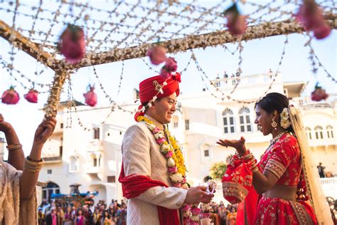 An Intimate Rajasthan Wedding With A Historic Charm & Modern Details! | WedMeGood