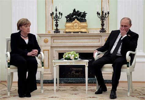 In Talks With Merkel, Putin Calls for Improving Relations With Europe ...