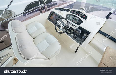 Luxury boat interior 6,566 รายการ ภาพ ภาพสต็อกและเวกเตอร์ | Shutterstock