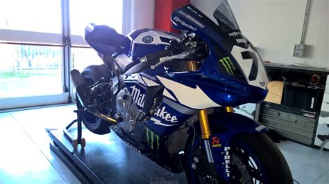 R1 Milwaukee BLUE by WGM Webike - Yamaha R1 Forum: YZF-R1 Forums