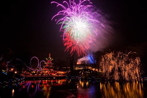 Tivoli Garden fireworks | Tivoli "New Year theme" fireworks,… | Flickr