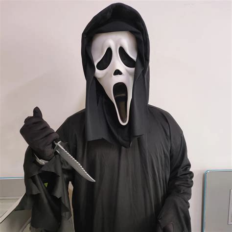 Scream Mask & Costume - Horrifiq