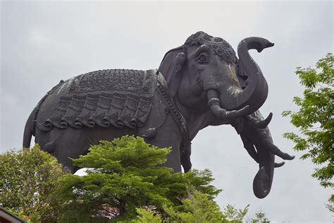 Stepping Inside the Erawan Museum's Three-Headed Elephant ...