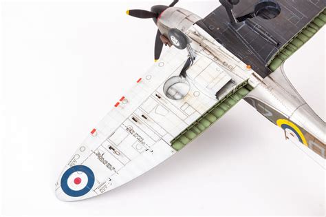 1/48 The Spitfire Story: WWII Spitfire Mk I RAF Fighter Dual Combo (Plastic Kit ...