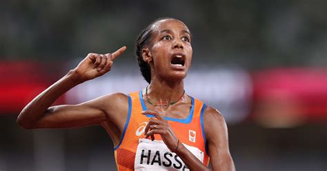 Sifan Hassan wins 10,000m for second gold, third Olympic medal