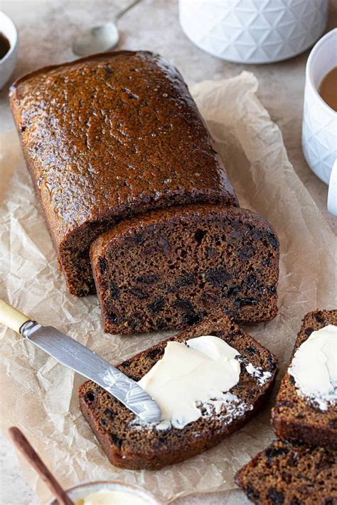 Vegan malt loaf - this moreish malt loaf recipe is quick and easy to ...