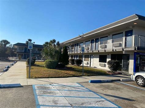 MOTEL 6 GULFPORT, MS - AIRPORT $48 ($̶5̶8̶) - Prices & Reviews