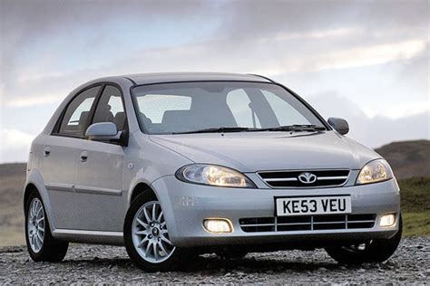 Daewoo Lacetti Hatchback 1.6 SX 5d specs & dimensions | Parkers