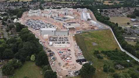 HMP Fosse Way: Plan to further expand prison under construction - BBC News