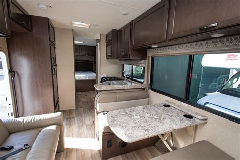 Class C Motorhomes Have a Few Big Advantages Over Other Options