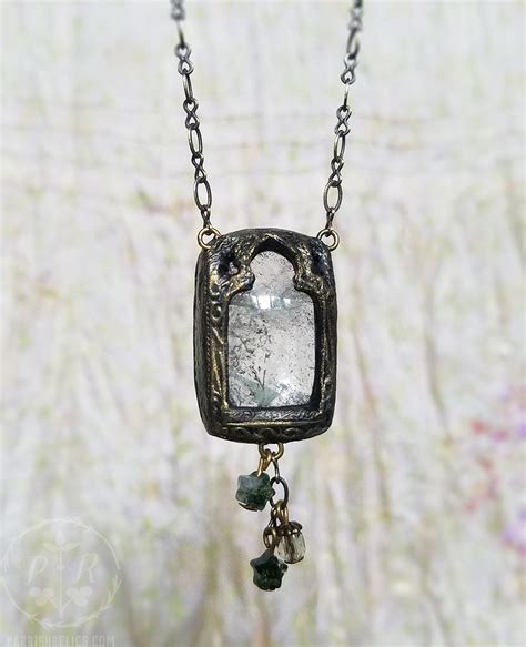 Natura Cathedrali ~ Quartz Crystal Amulet – Parrish Relics