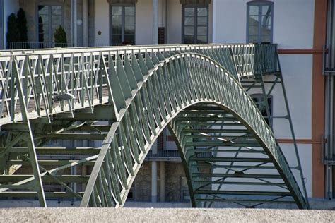 Ponts en arc du monde entier | Structurae