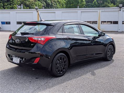 Pre-Owned 2016 Hyundai Elantra GT Base FWD Hatchback