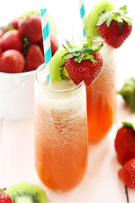 Strawberry Kiwi Lemonade | Creme De La Crumb