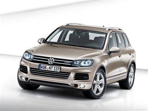 Car brand Volkswagen Touareg models wallpapers and images - wallpapers ...