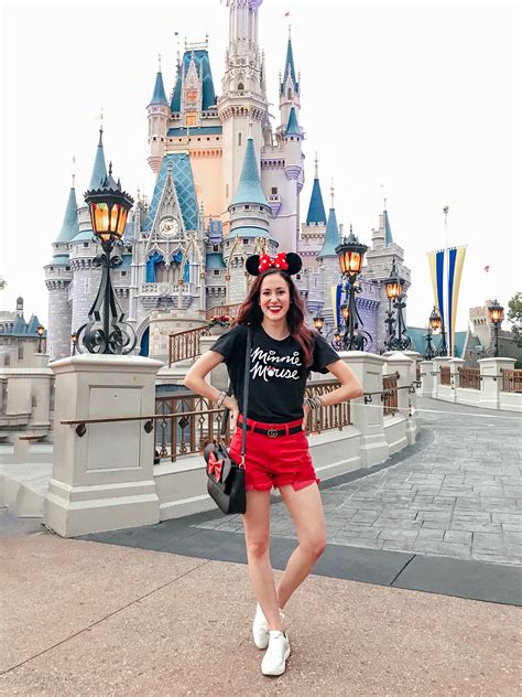 MY DISNEY OUTFITS - What to Wear to Disney for a Week!