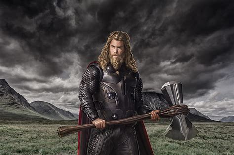 Chris Hemsworth As Thor In Endgame, HD wallpaper | Peakpx