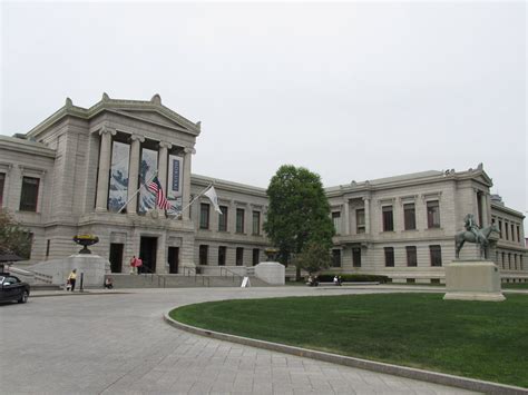 Boston Museum of Fine Arts on Huntington Avenue, Boston, MA Boston ...