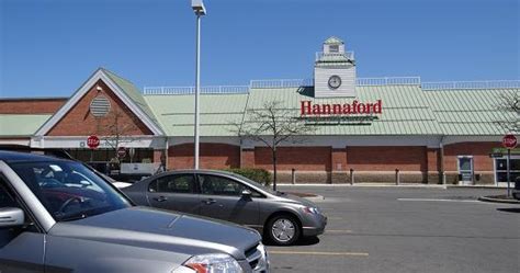 .: Hannaford Supermarket in Niskayuna, New York